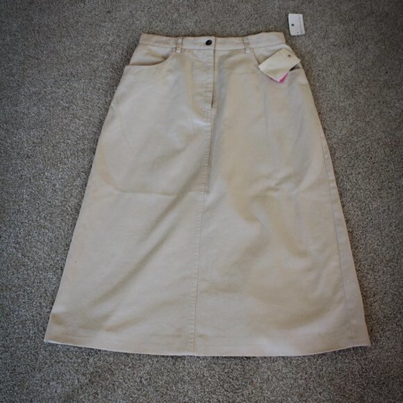 NWT Saks skirt tan in color size 10 column dressing - Picture 4 of 7